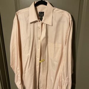 Jos A Banks dress button down. Great condition!